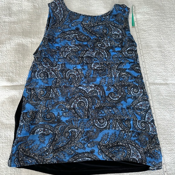 Blue and black paisley sleeveless blouse - Picture 5 of 7